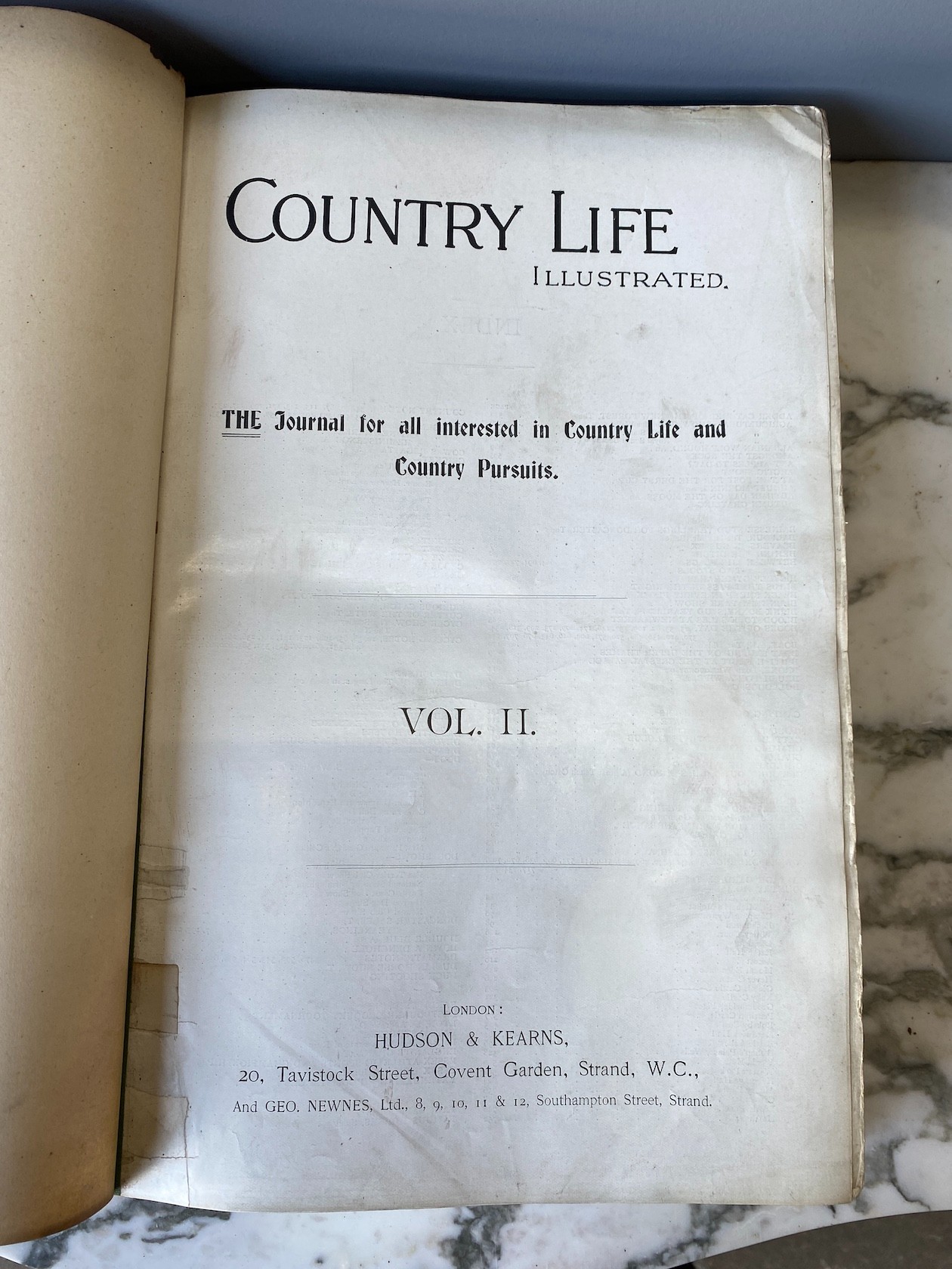 Country Life, vol.1-166 but lacking vol.34, 1897-1979 and various other later issues.